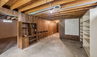 187 Burns Ln, Benton, TN 37307