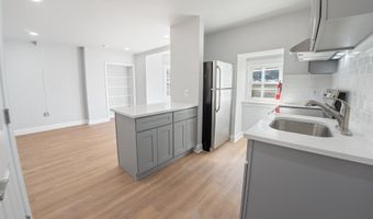 827 LINDEN St W, Allentown, PA 18101