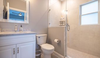240 Fernwood Dr, Bayville, NJ 08721