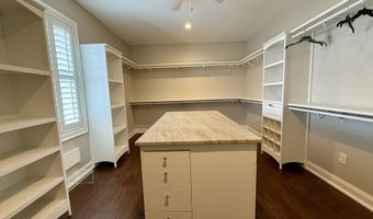 712 4th, West Point, GA 31833