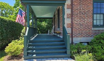 209 Coggeshall Ave, Newport, RI 02840