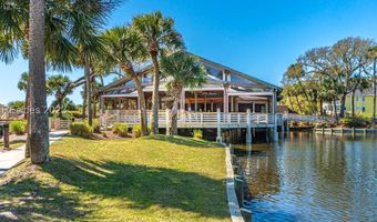 17 Bridgeport Ln, Hilton Head Island, SC 29928