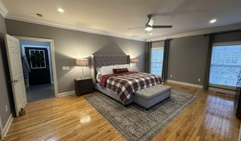 1969 Autumn Creek Dr, Arab, AL 35016