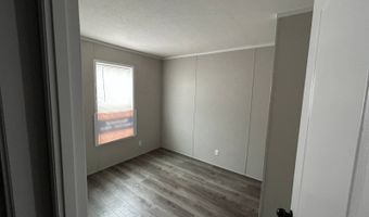 666 Ascot Cir, Almont, MI 48003