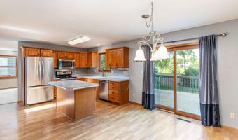 2516 Somerset Dr, Ames, IA 50010