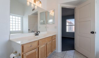 1070 W LARK Dr, Chandler, AZ 85286