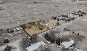 322 S Hilltop Rd, Apache, OK 73006