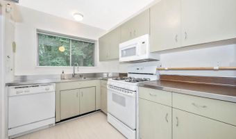 10619 MONTROSE Ave 202, Bethesda, MD 20814