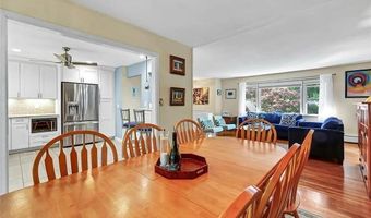 5 Van Gogh Ln, Airmont, NY 10901