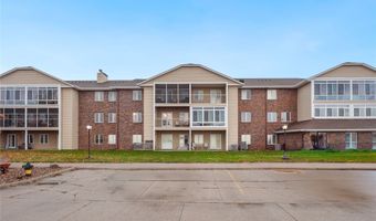 301 SE Delaware Ave 303, Ankeny, IA 50021