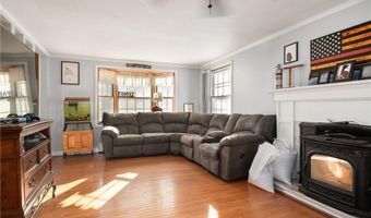 38 Chapel St, Burrillville, RI 02830