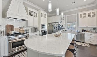 2529 University Club Dr, Baton Rouge, LA 70810
