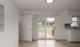 825 SE 4th St, Ankeny, IA 50021
