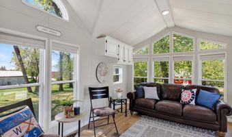633 Cihlars Point Cir SW, Alexandria, MN 56308