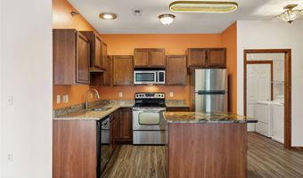 1835 SW White Birch Cir 15, Ankeny, IA 50023