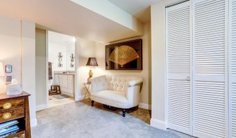 1708 N CAMERON St, Arlington, VA 22207