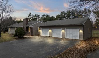 10 Penley St E, Augusta, ME 04330