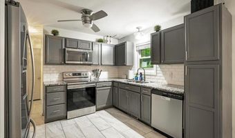 2136 Palisades Dr, Blakeslee, PA 18610