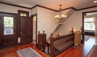 17 Lincoln St, Newport, RI 02840