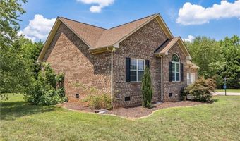 514 Honeysuckle Rdg, Asheboro, NC 27205