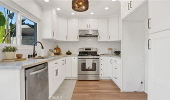 2160 W Wellington Cir, Anaheim, CA 92804