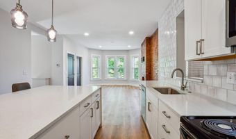1386 Neil Ave 1/2, Columbus, OH 43201