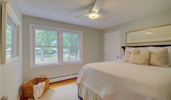 22 Pine Top Rd, Barrington, RI 02806