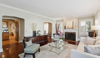 910 ALAMEDA St, Orlando, FL 32804
