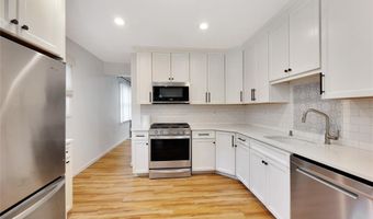 11 Anita Pl, Amityville, NY 11701