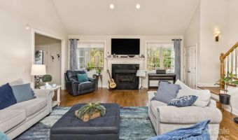 33 Stone House Rd, Arden, NC 28704