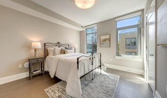 310 STRAND St 304, Alexandria, VA 22314