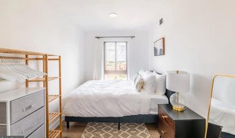 250 S REYNOLDS St 1004, Alexandria, VA 22304