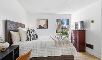 1051 Rock Spgs 120, Escondido, CA 92026
