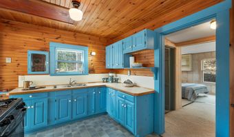 20 Boat Cove Rd, Alton, NH 03810