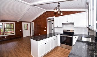 859 Moberg Rd, Becket, MA 01223