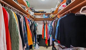 9835 Edgelake Dr, La Mesa, CA 91941