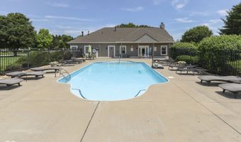 7386 Lake Lakota Pl, Indianapolis, IN 46217
