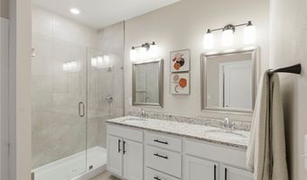 825 NE Heights Ln, Bentonville, AR 72712