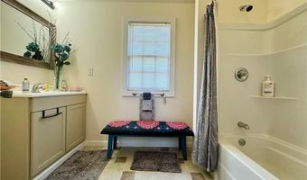 243 Hunter Ridge Ln, Ararat, NC 27007
