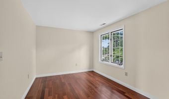 128 Parker St 3C, Acton, MA 01720