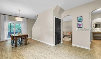 4 Swamp White Oak Dr, Bluffton, SC 29910