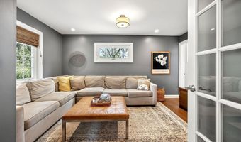 2069 Upper Chelsea Rd, Columbus, OH 43221