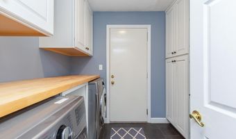 37 Standish Way, Amherst, NH 03031