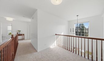 510 Golden Valley Ln, Algonquin, IL 60102