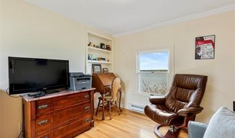 233 Terrace Ave, East Providence, RI 02915