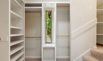 39368 LONGHILL Ln, Aldie, VA 20105