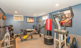 26 Cedar Ridge Dr, Alloway, NJ 07462