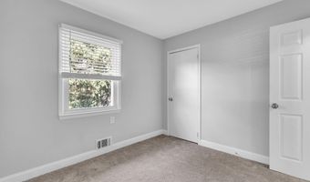 97 PHEASANT Dr, Bayville, NJ 08721