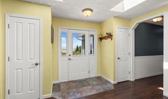 2140 N Valley View Rd, Ashland, OR 97520