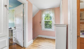 28 Davenport St, Augusta, ME 04330